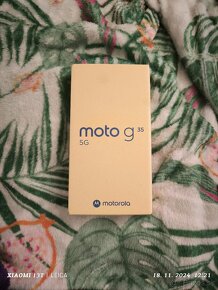 Motorola Moto G35 5G Čierna - 2