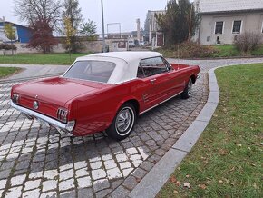 1966  Ford Mustang convertible - 2