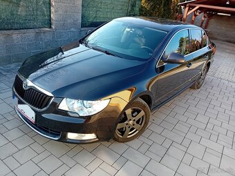 Škoda Superb 2011 2.0tdi DSG Elegance - 2