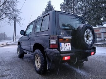 Predám Mitsubishi pajero 2... r.v 2000 - 2