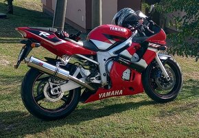 Yamaha YZF-R6. r.v.2001 - 2