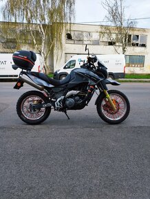 Aprilia Pegaso 650 Trail - 2