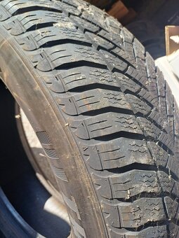 Zimné pneumatiky. 255/65 R17 - 2