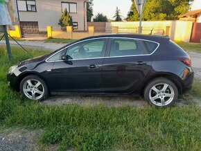 Opel astra j - 2