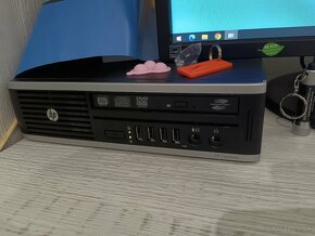 HP 8000 Elite USDT Core2Duo, 4GB, 232GB HDD + LCD 22" + myš - 2