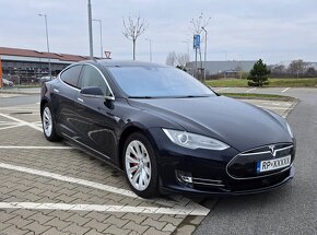 Tesla model S P85D  772 PS - 2