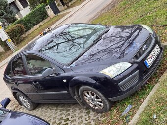 Ford Focus 1.4 __ 130 000km - 2