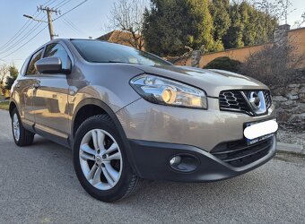 Nissan Qashqai +2 benzin 1.6.  7.miest - 2