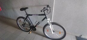 Predám horsky bicykel CTM 26" kolesa rám 18. Servisovany. In - 2