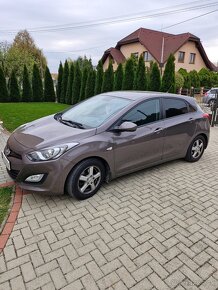 Hyundai i30 1.4 - 2