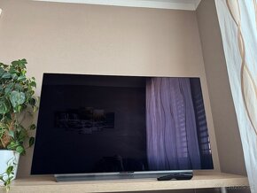 LG OLED 48” - 2