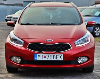 Kia Cee´d 1.6 GDI EX/Gold - 2