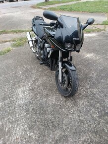 Yamaha fzs fazer 600 - 2