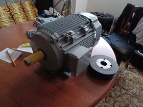 Nový elektromotor - 2