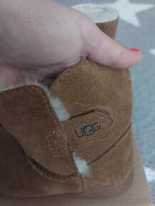 Ugg - 2