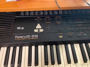 Keyboard Roland E-28 - 2