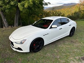 Maserati Ghibli  SQ4 - 2