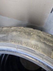 Zimné Pneu 265/40 r20 - 2