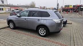 Mitsubishi outlander - 2