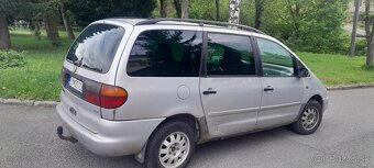 Volkswagen sharan 1.9 tdi 81 kw - 2