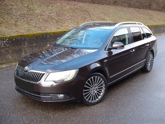 Skoda Superb 2.0TDI 125KW Laurin & Klement DSG - 2