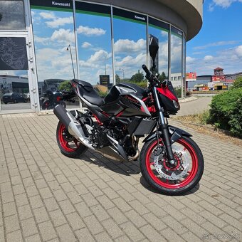 Kawasaki Z500 SE - 0 km - model 2024 - 2