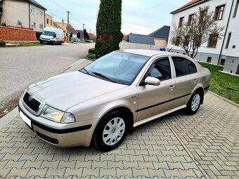 Škoda Octavia Tour 1,6MPI 75KW 102"PS 132000.KM+KLÍMA ABS - 2