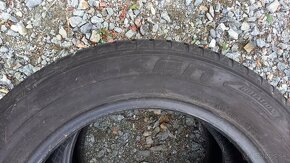 215/55r16 93 V  zimne - 2