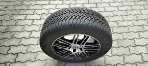 Zimné pneu na hl.diskoch VW 215/60R16 - 2