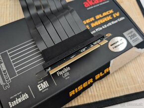 AKASA RISER BLACK X2 Mark IV PCIe 4.0 20 cm - 2