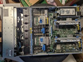 HP proliant DL380p g8 2x Xeon 16c/32t 16GB RAM TOP stav - 2