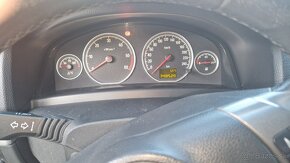 Predám Opel vectra c 1.9 cdti combi - 2