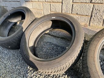 MICHELIN Cross Climate 2 235/45 R18 - 2