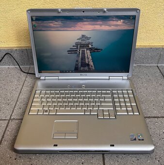 Dell Inspiron 1720 / Duo T8300 / 4GB RAM / SSD + HDD / 17" - 2