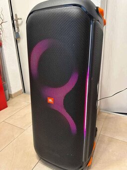 JBL 710 - 2