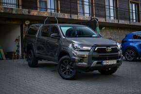 Hilux 2.8 I D-4D Invincible, Slovenské, 1. majiteľ, v záruke - 2