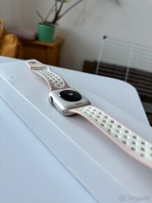 Predám apple watch SE Starlight 40mm - 2