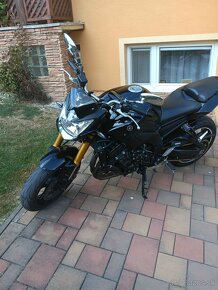 Yamaha FZ8 - 2