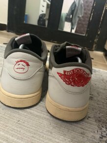 Air Jordan 1 Retro Low OG SP Travis Scott - 2