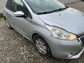 Predná časť Peugeot 208 strieborný 1.2 60 KW, 2010-2015 - 2