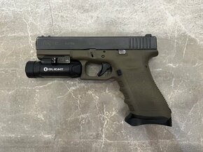 Glock 17 OD Green 9x19 luger 410€ bez doplnkov - 2