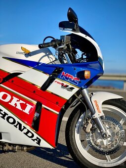 Honda VFR400R 88 - 2