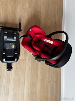 Autosedačka Joie i - Level s isofix základňou 2019 - 2