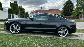 AUDI S5 4.2FSI V8 Quattro Tiptronic Coupe - 2