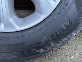 Nissan navara 255/70r16 disky a Pneu - 2