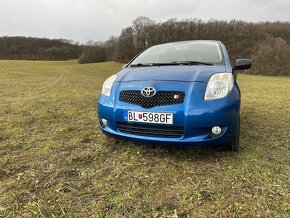 Toyota Yaris 1.3 64kw rv. 12/2005 - 2