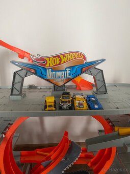 Hot Wheels City Ultimate Garage Shark - 2