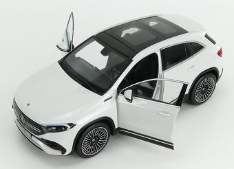 Mercedes-Benz EQA  2021 ( Digital white ) - 1:18 NZG - 2