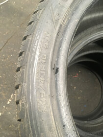 Pneu GOODYEAR ULTRA GRIP 245/40 R18 97V zimné - 2