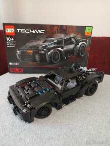 LEGO BATMAN – BATMOBIL (42127) - 2